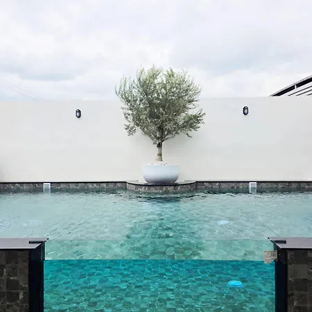 Skyline Resort Ban Khlong Lat Bua Khao Exterior photo