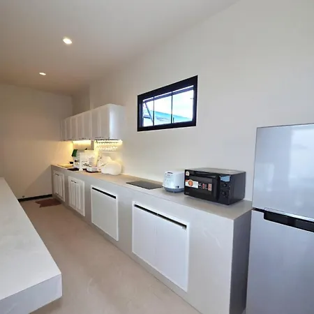 Skyline Resort Ban Khlong Lat Bua Khao Exterior photo