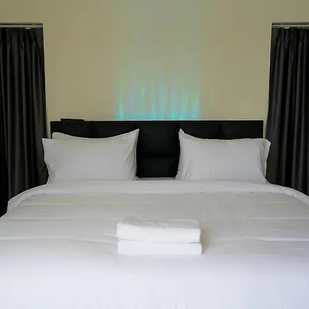 Skyline Resort Ban Khlong Lat Bua Khao Exterior photo